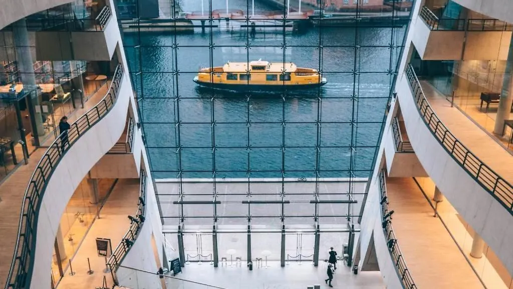 The Heart Of Copenhagen-Queen'S Neighbor 0*, コペンハーゲン